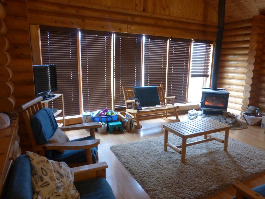 Folding Mountain B & B Fort Nelson Luaran gambar
