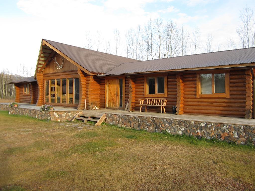 Folding Mountain B & B Fort Nelson Bilik gambar